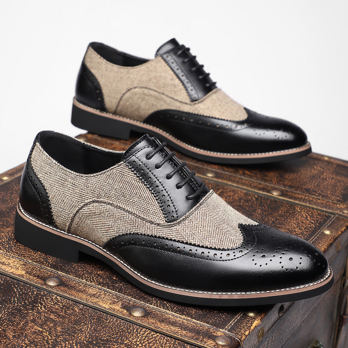 Men's Tweed-Panel Wingtip Brogues